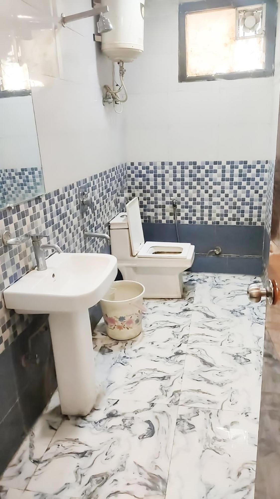 T 49- Hauz Khas Village Bed & Breakfast